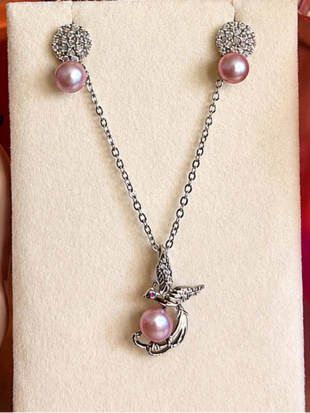 Phoenix Pearl Pendant Necklace and Stud Earrings With Plume Design | Pink